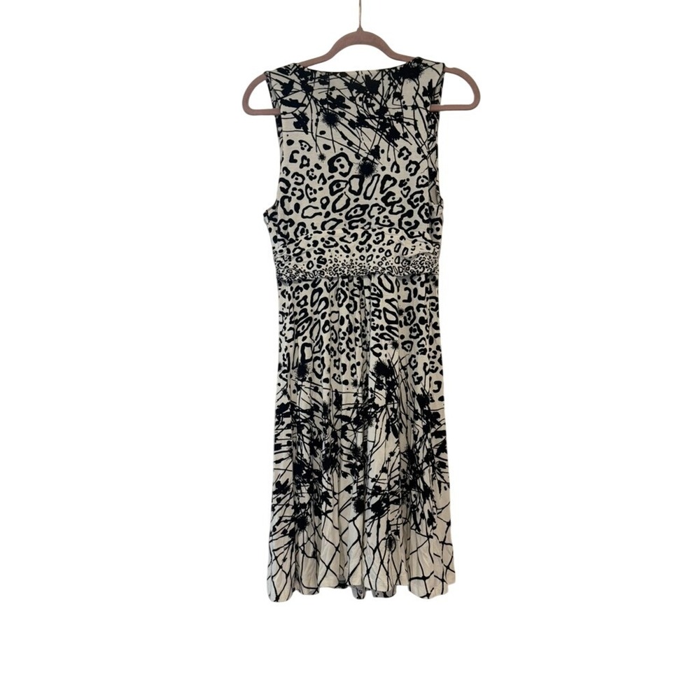 Karen Kane sz M stretchy sleeveless black/white fit &flare easy to wear dress JJ